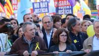 Quim Torra , a la capçalera de la manifestació amb els expresidents Mas i De Gispert i Susanna Barreda, dona del pres polític Jordi Sànchez